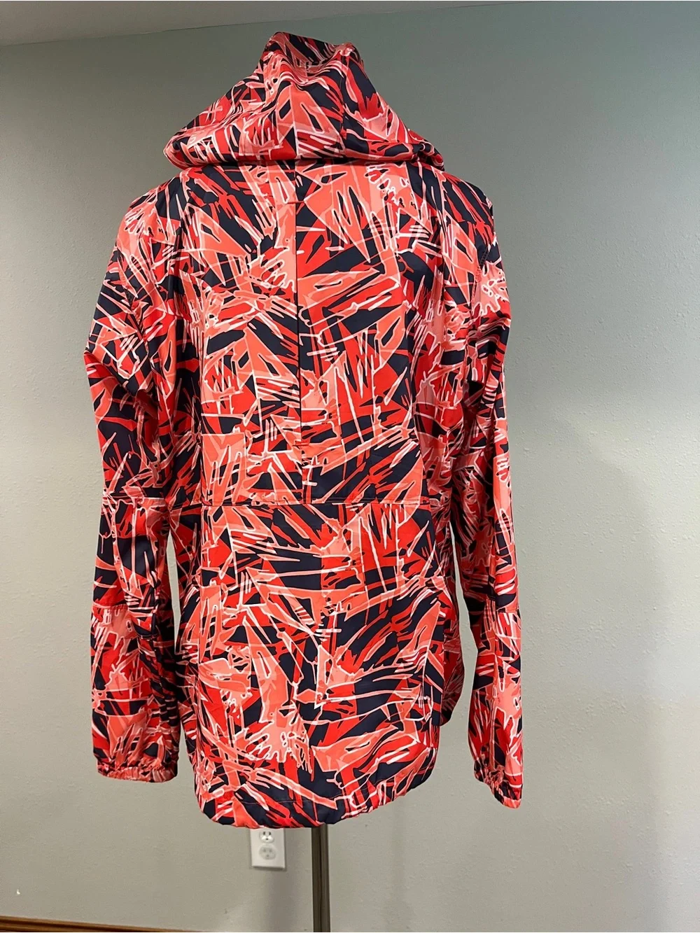 Columbia Flash Forward Windbreaker with abstract print size large